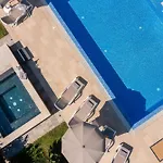 فيلة Castello *